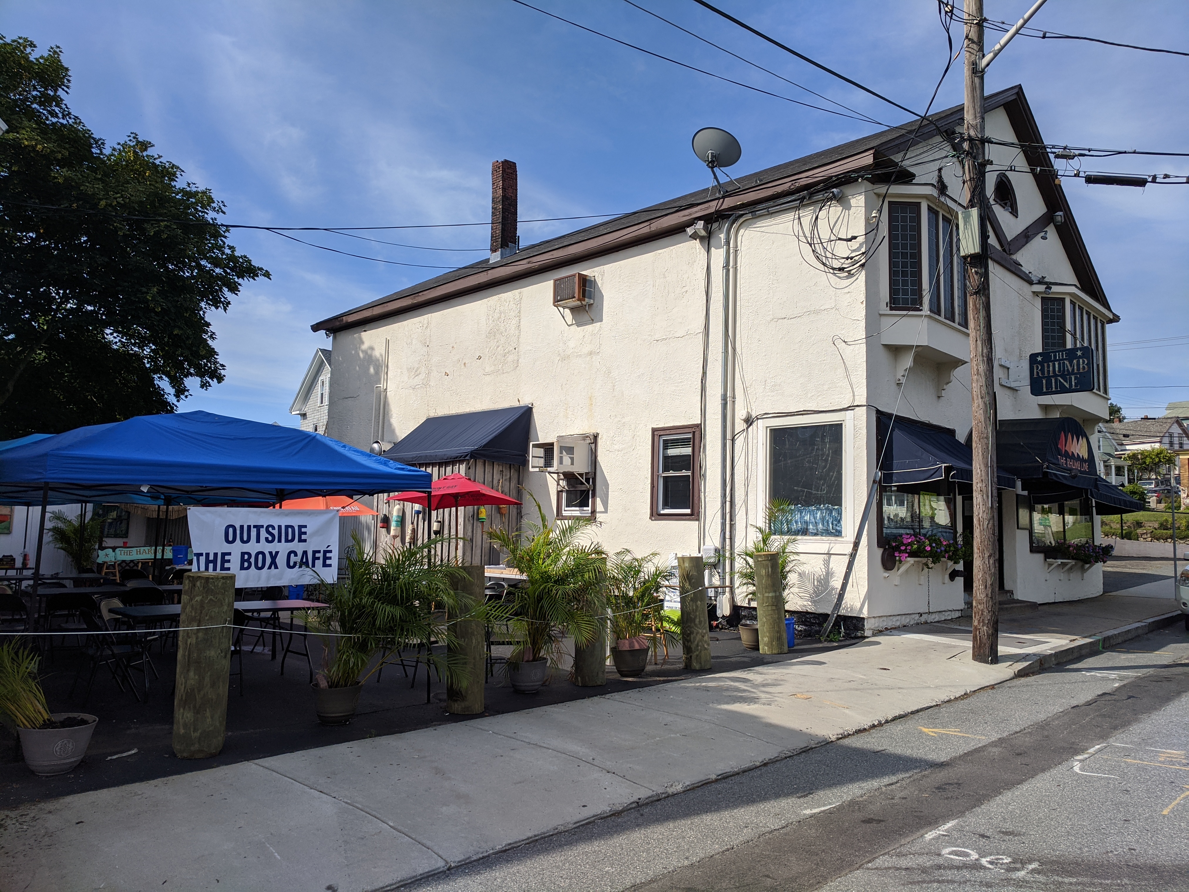 Outside the Box Cafe_20200725_Rhumbline Gloucester MA ©c ryan