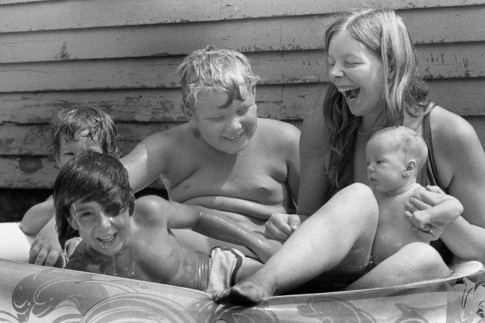 alper wading poll 80 1.jpg