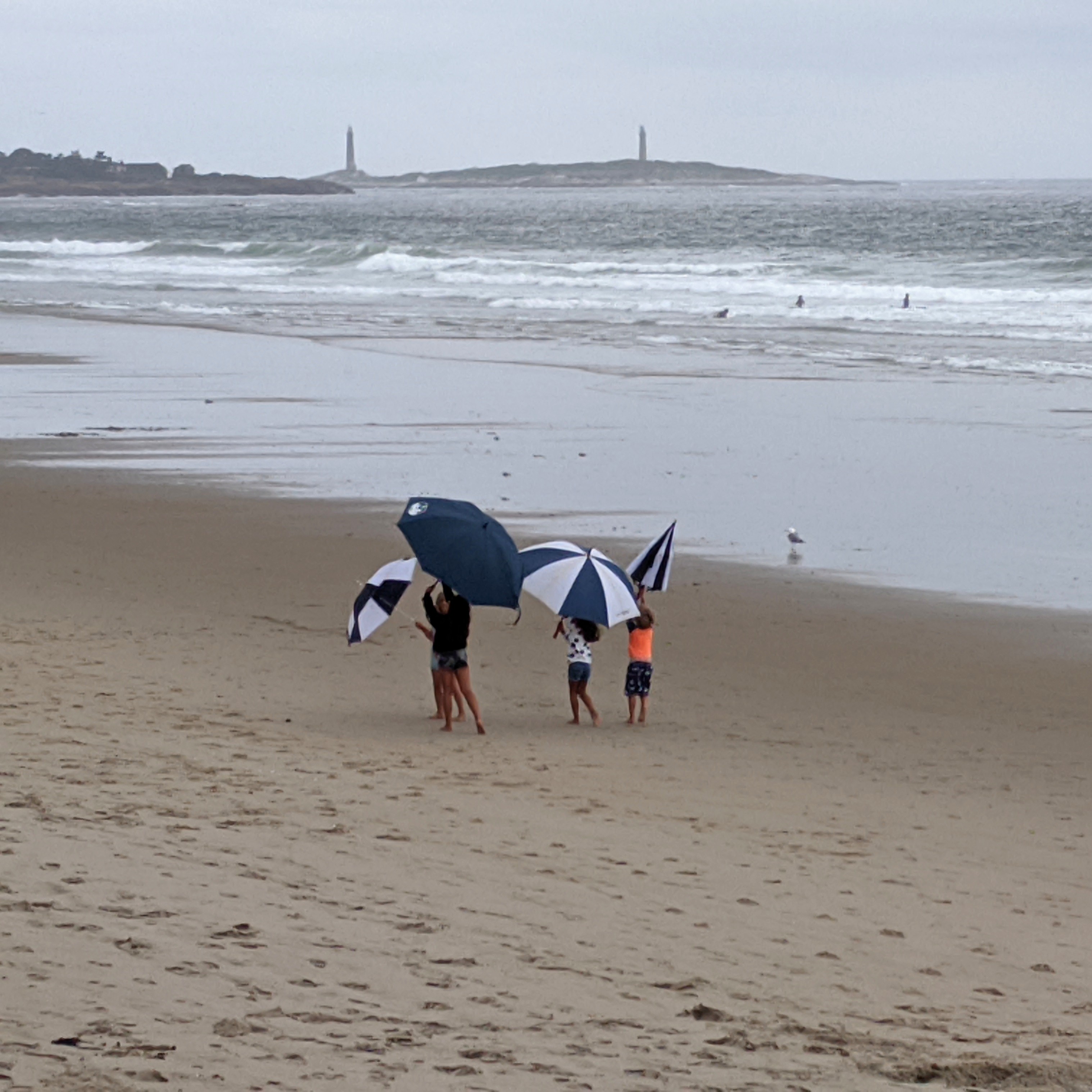 Umbrella dance moves_20200816_Long Beach ©c ryan