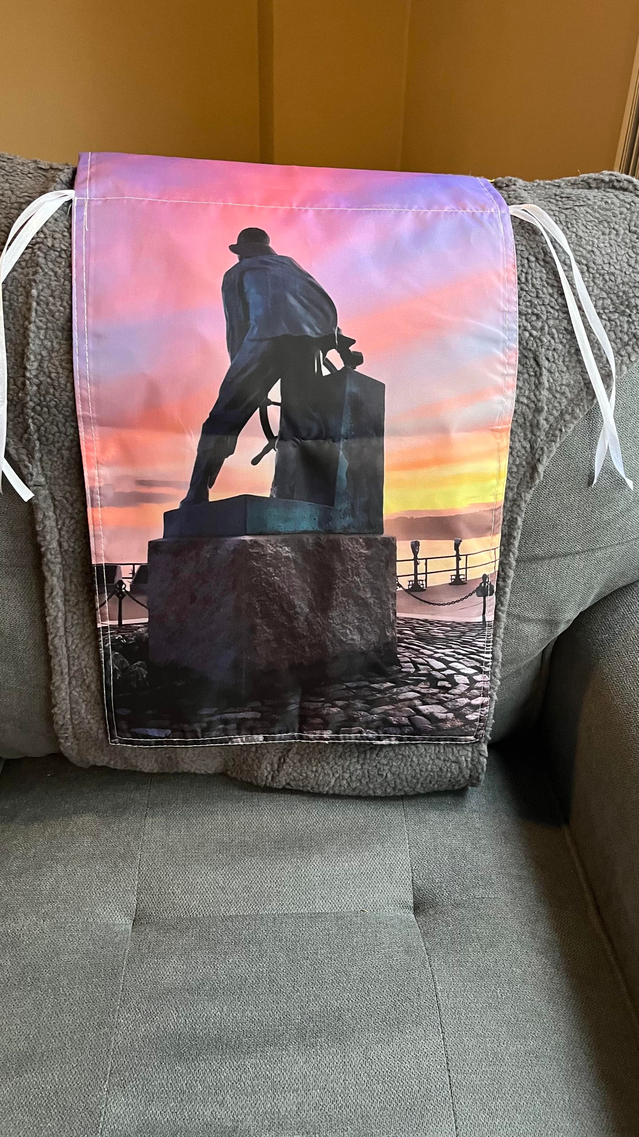 fisherman-pink-dusk-garden-flag