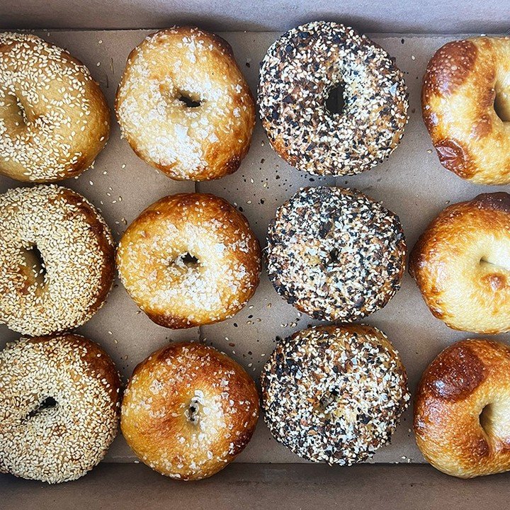 Thanks to all who came by to support us today! We will be closed next Sunday (August 4th) due to a special engagement. We will be back bright and early on Sunday, August 11th at 23 East Main from 8:00 - 10:00 am. Stay salty.
#bagels #gloucesterma #ca