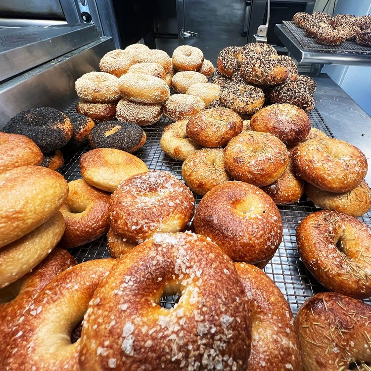 Salty's 🥯🥯🥯 is popping up on Sunday, 08/11 at 23 East Main Street, Gloucester, MA (Cape Ann Shared Kitchen) from 8:00-10:00 am

Please message us to pre-order by 5:00 pm on Thursday, August 8th !!!

Plain | Salt | Sesame | Everything | Rosemary/Sa